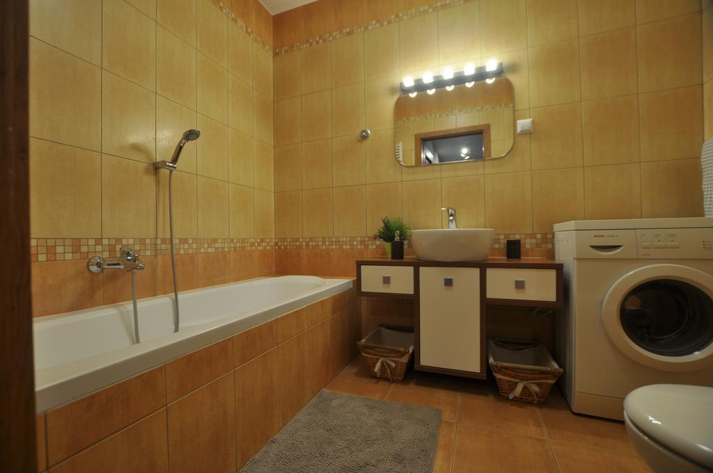 Fieldorfa Apartment Варшава Экстерьер фото